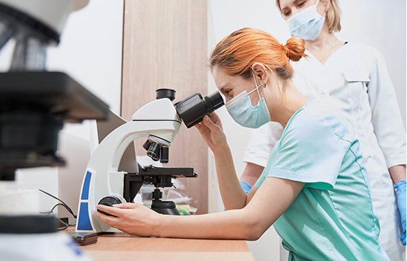 How Professionals Evaluate Peptide Information — Not Products, Information